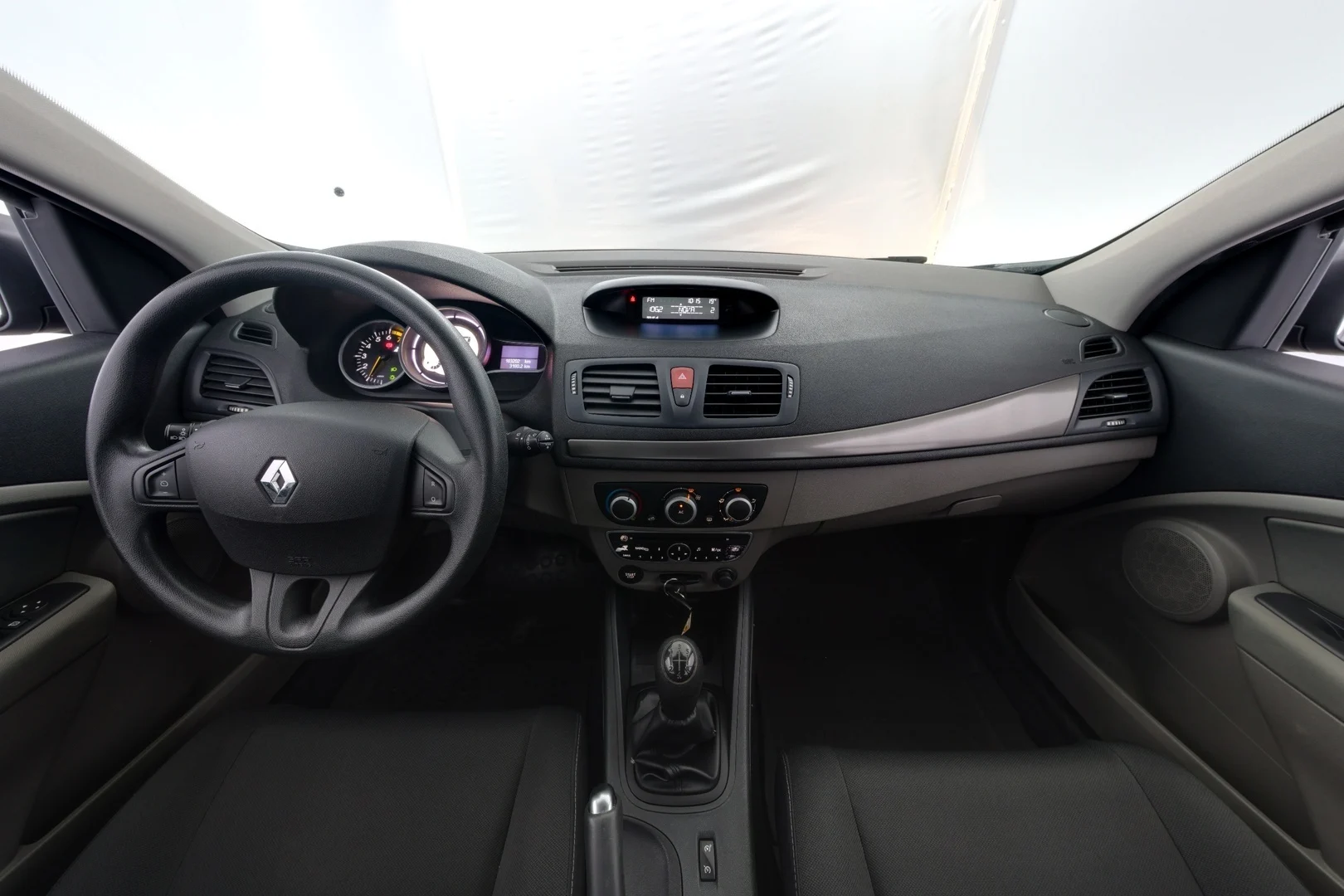 Car Image - ibU7YOPhHY94EnxXqRiM5