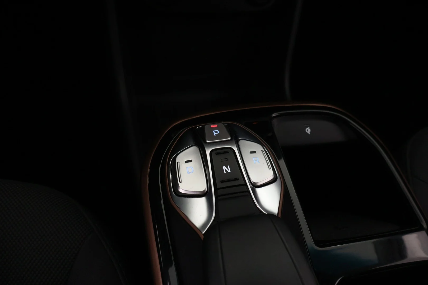 Car Image - eacp2xgaY5VYMUVGg7vHZ