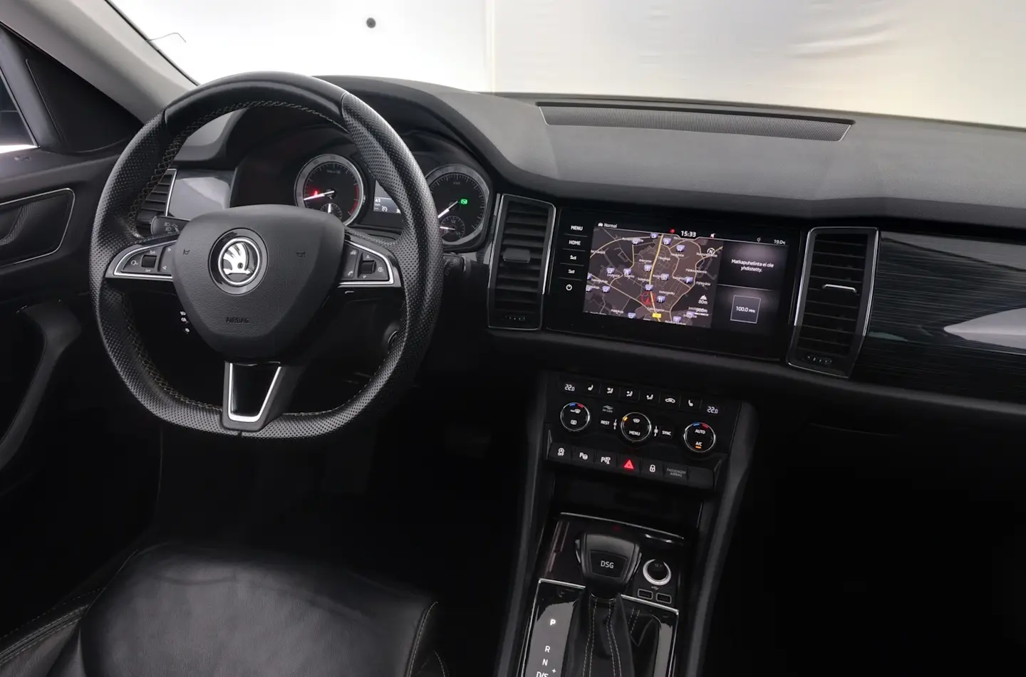 Car Image - 5W27lvXRXjQACUJ2dayCZp