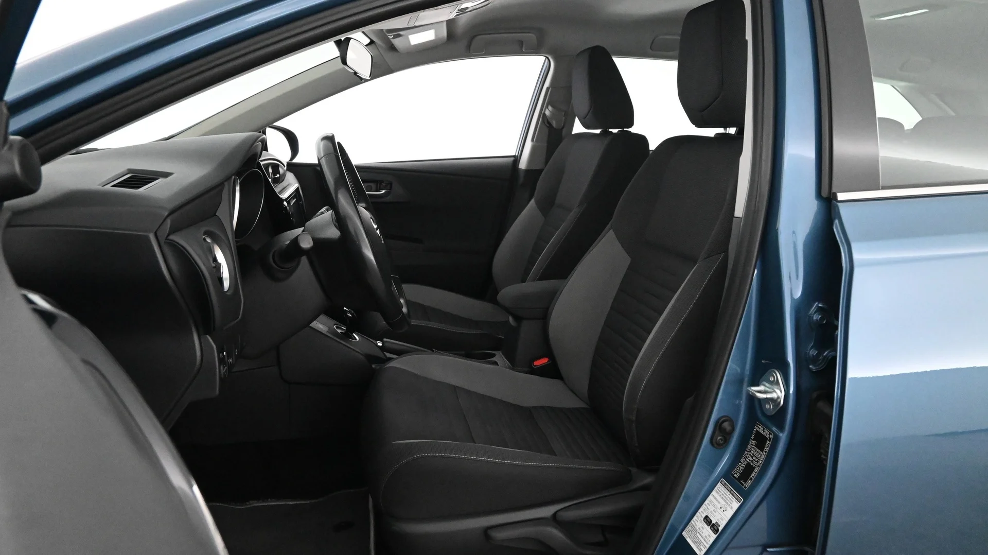 Car Image - 41hUh26AJvQskl1M6ju2Tq