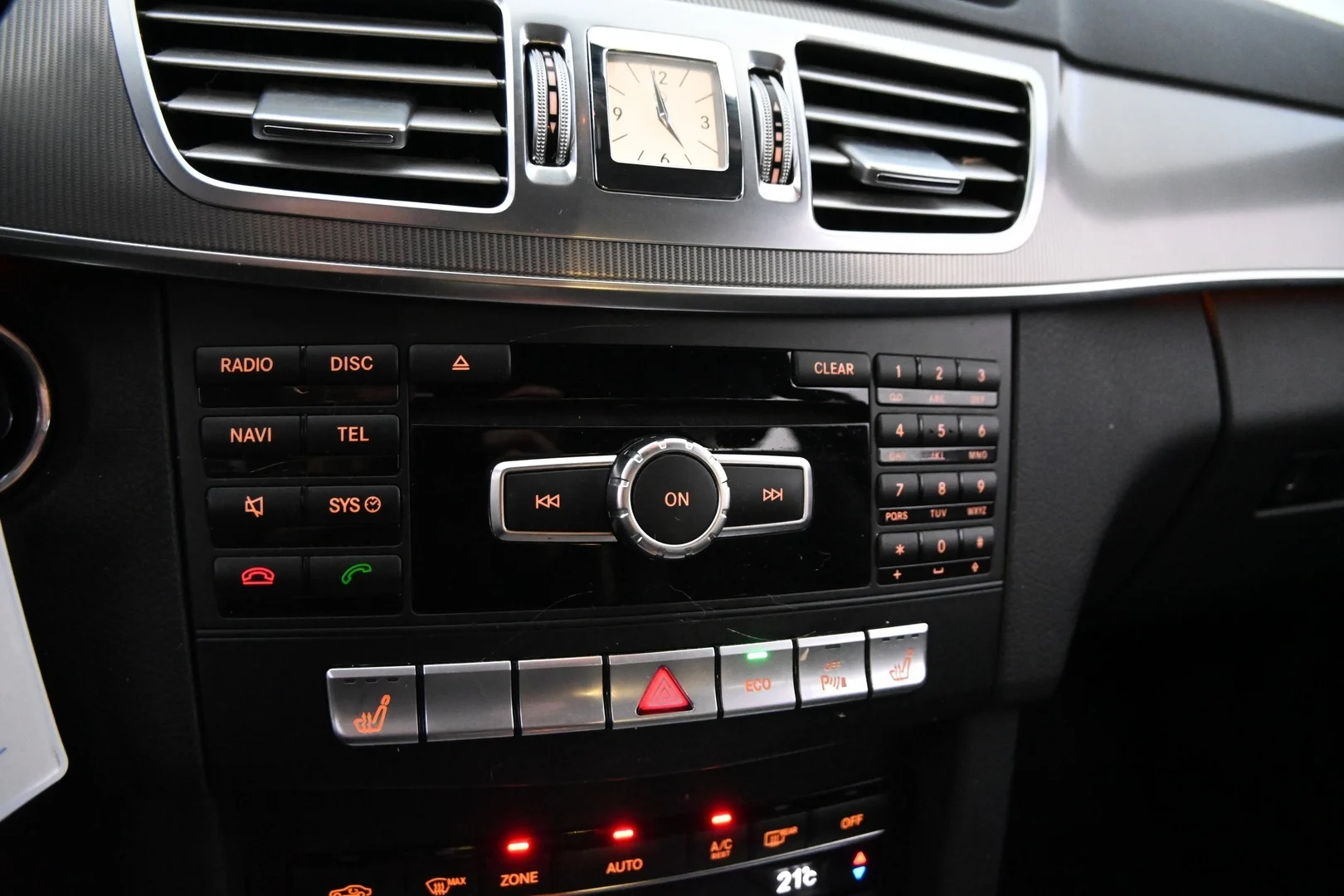 Car Image - qowq6pKmn1Kvi6aaKyQbA