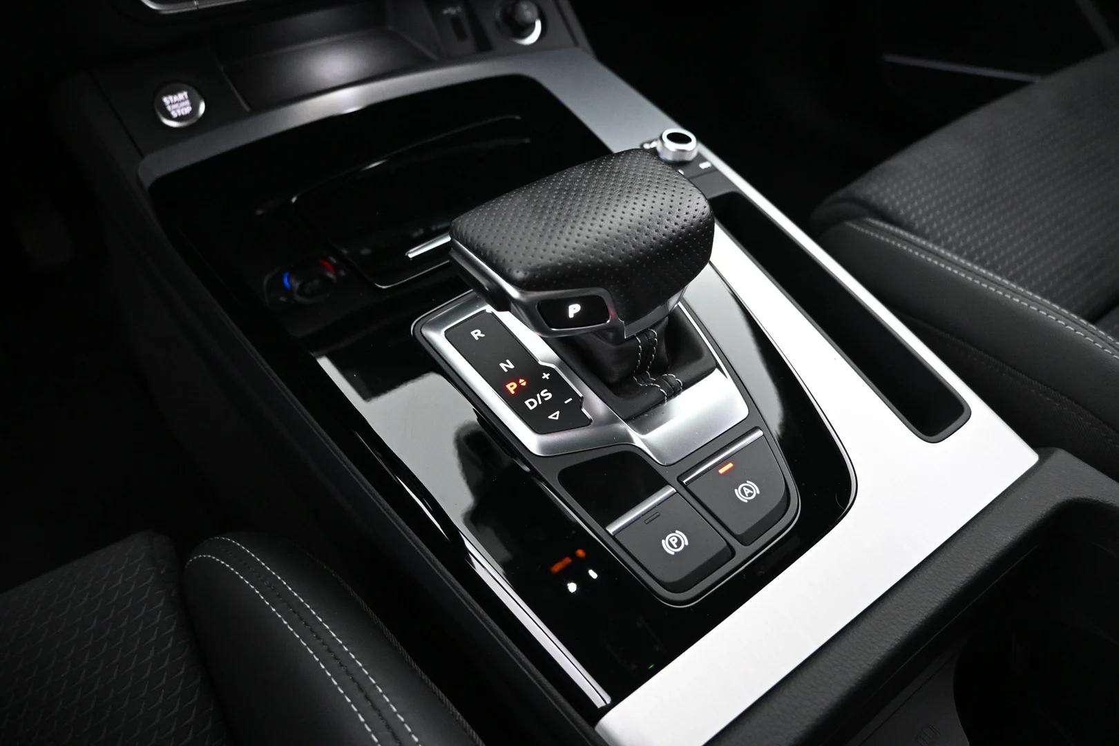 Car Image - UTy6WMBiQnPrLeidCslGO