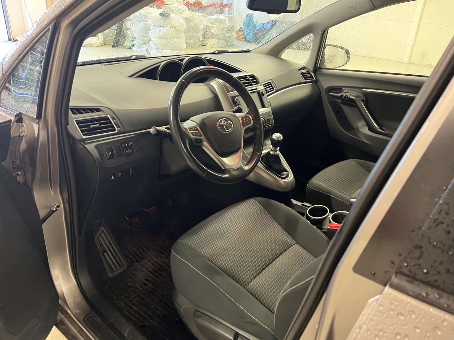 Car Image - 70GWdfY5PoCA7yipA3Hm8D