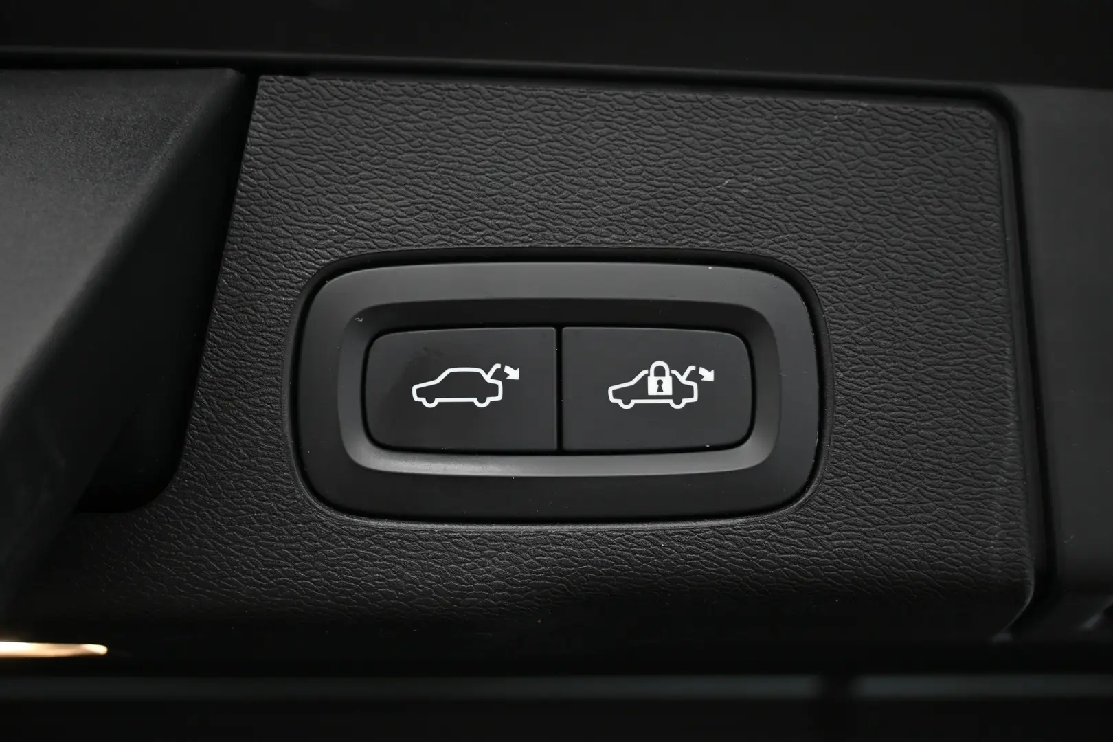 Car Image - 58VjdlnCMBxPGykfQ8peZU