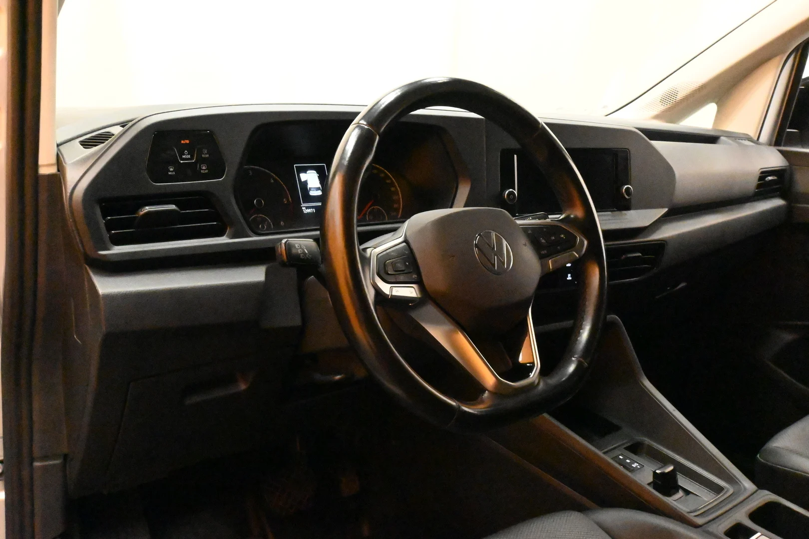 Car Image - 76w6dzZU7m9HYeGAnZNctA