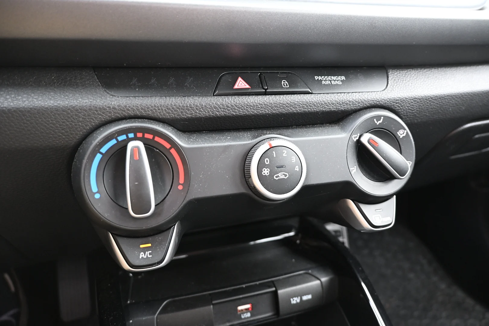 Car Image - IAoZhAnRXgvLewQyaOWOj