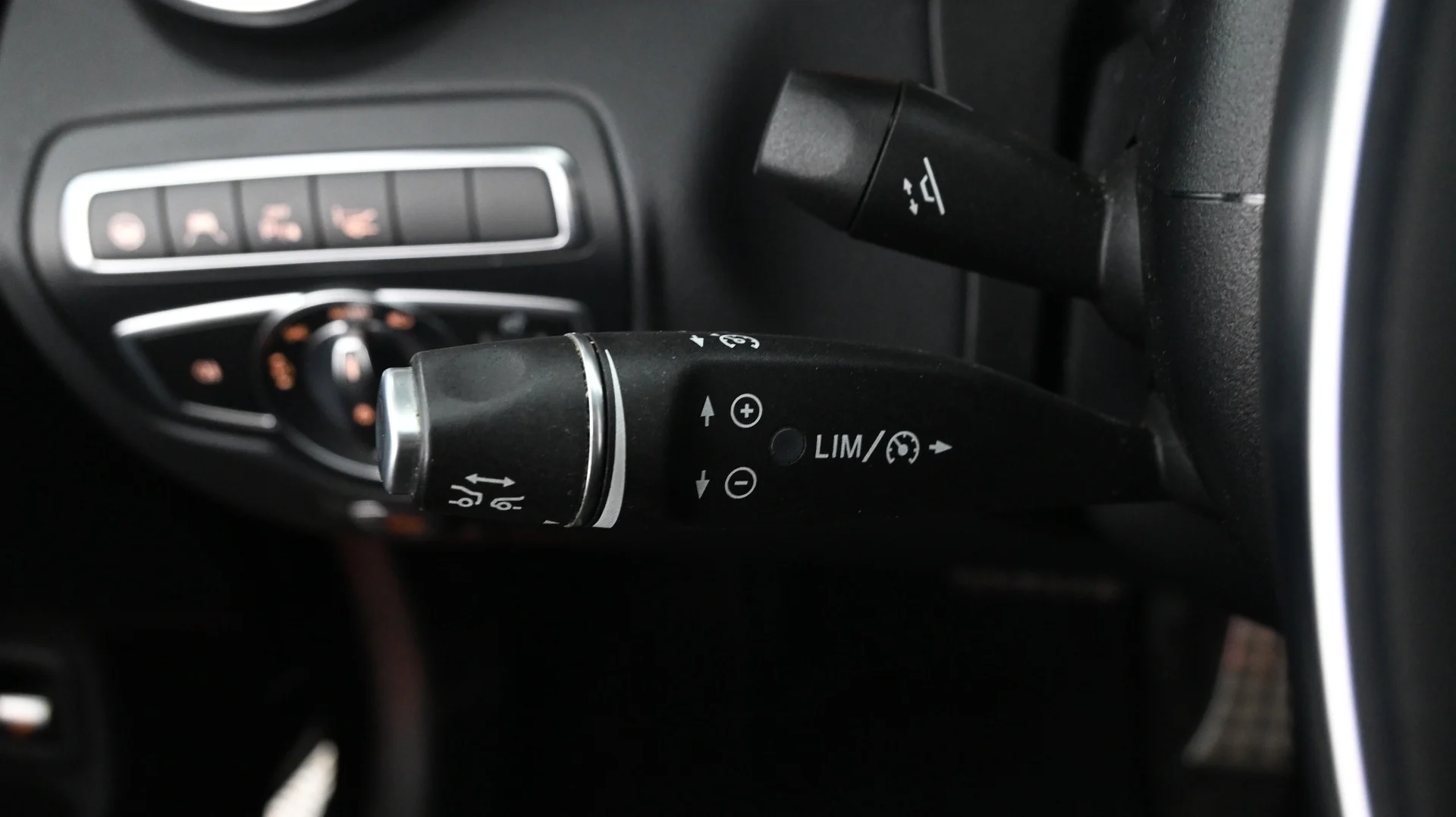 Car Image - 7JFSlusZAT7R5sYcIvZuDQ