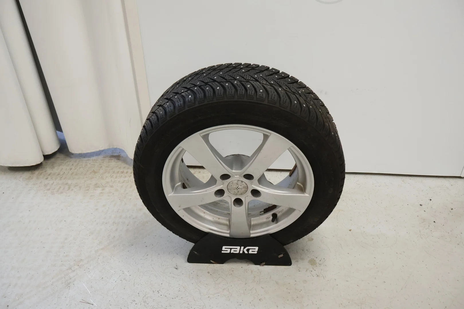 Car Image - oP04T9pJm3N47f6fYm6p2