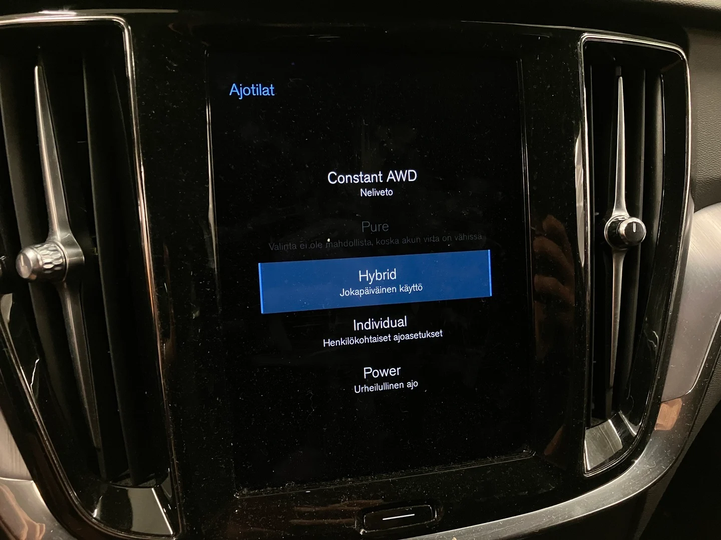 Car Image - uDDOUX4sCfxrj5MZD8XOL