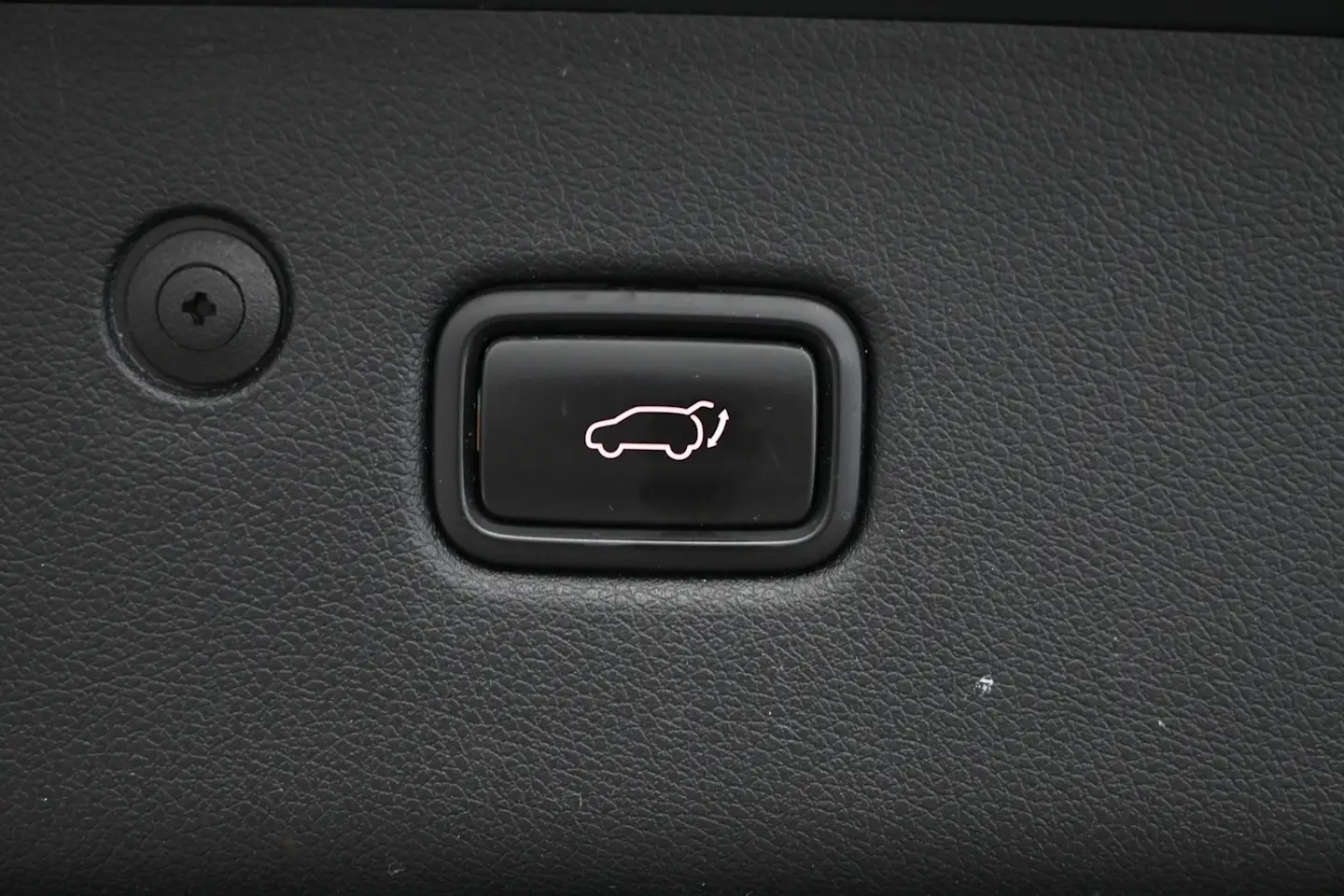 Car Image - 72h5j8HvHGhVrz05MinPKn