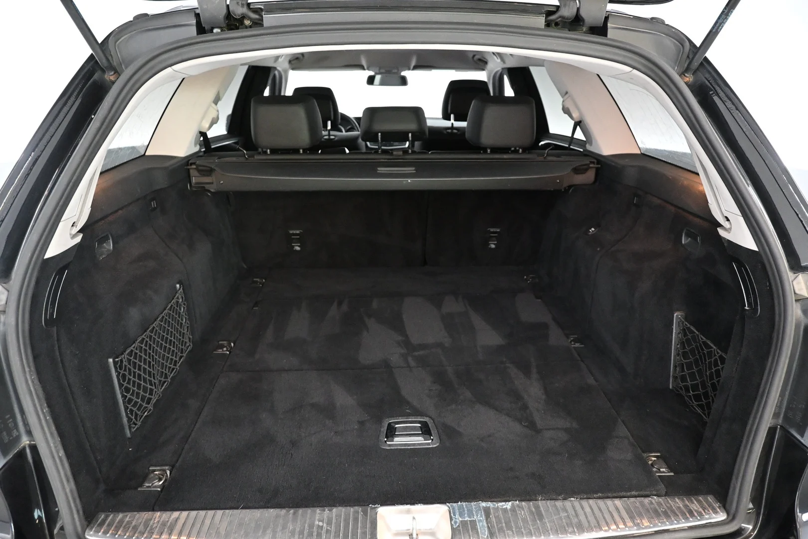 Car Image - 1FRUAW9MdCHkziJIwTnlvD