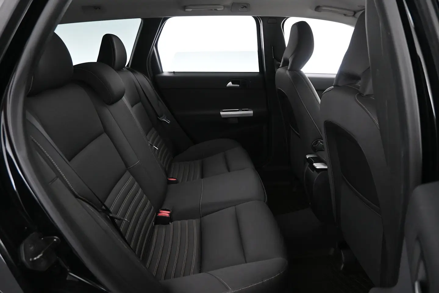 Car Image - 5P8oCN2HwW86aLy512JRRh