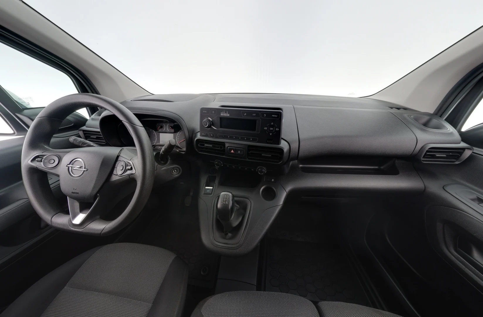 Car Image - zl5Cxtgs1cF4gSU2IgR6r