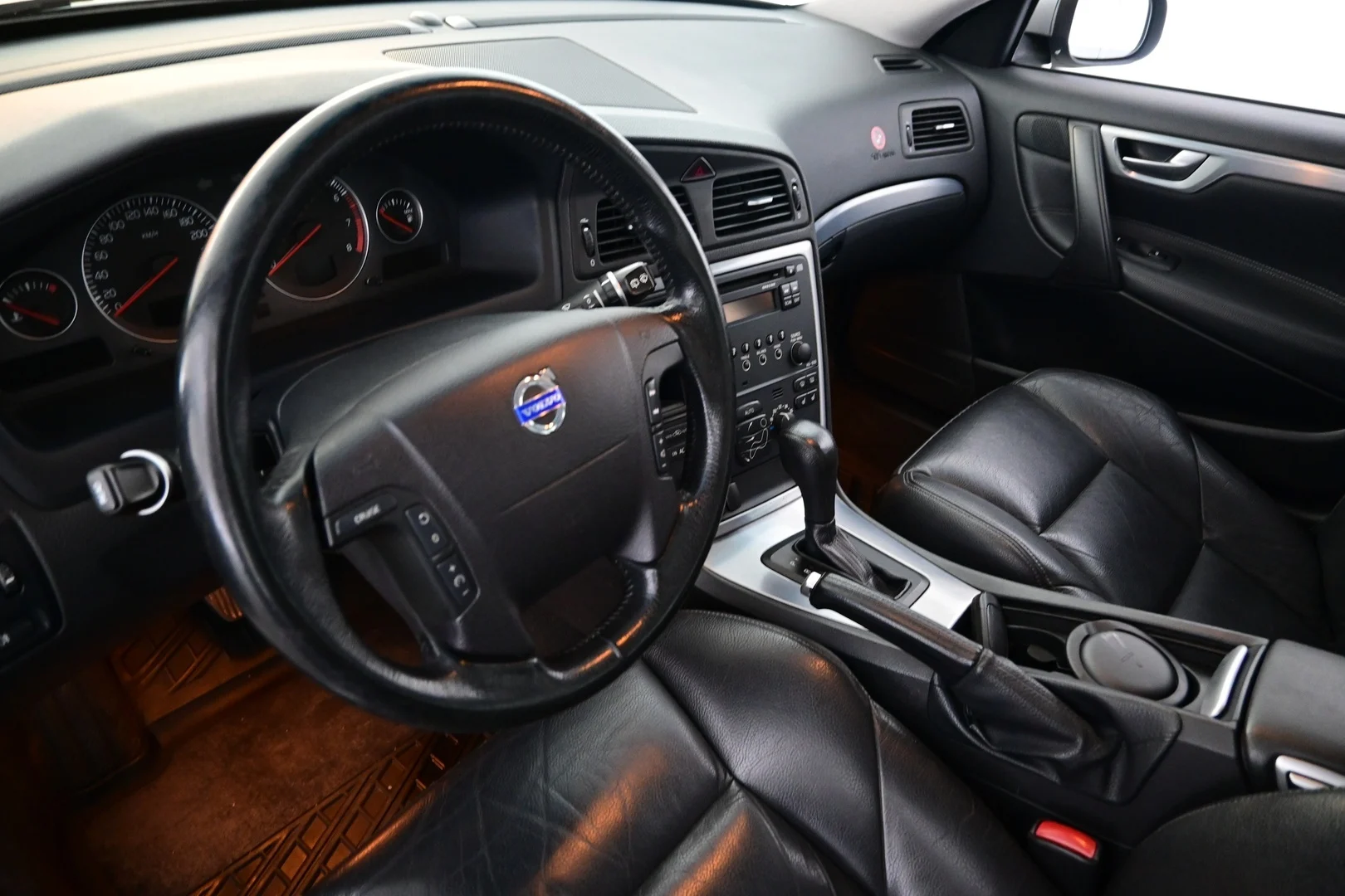 Car Image - L6YQ89PWbfmBuCQqbEgJw