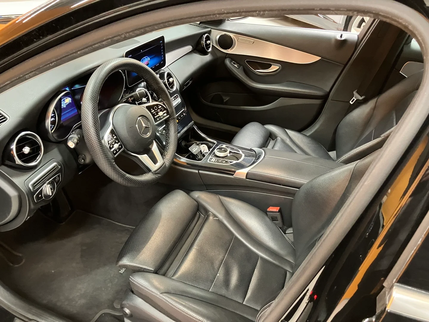 Car Image - 15lHdh1nWrg33rqqI5Tkil