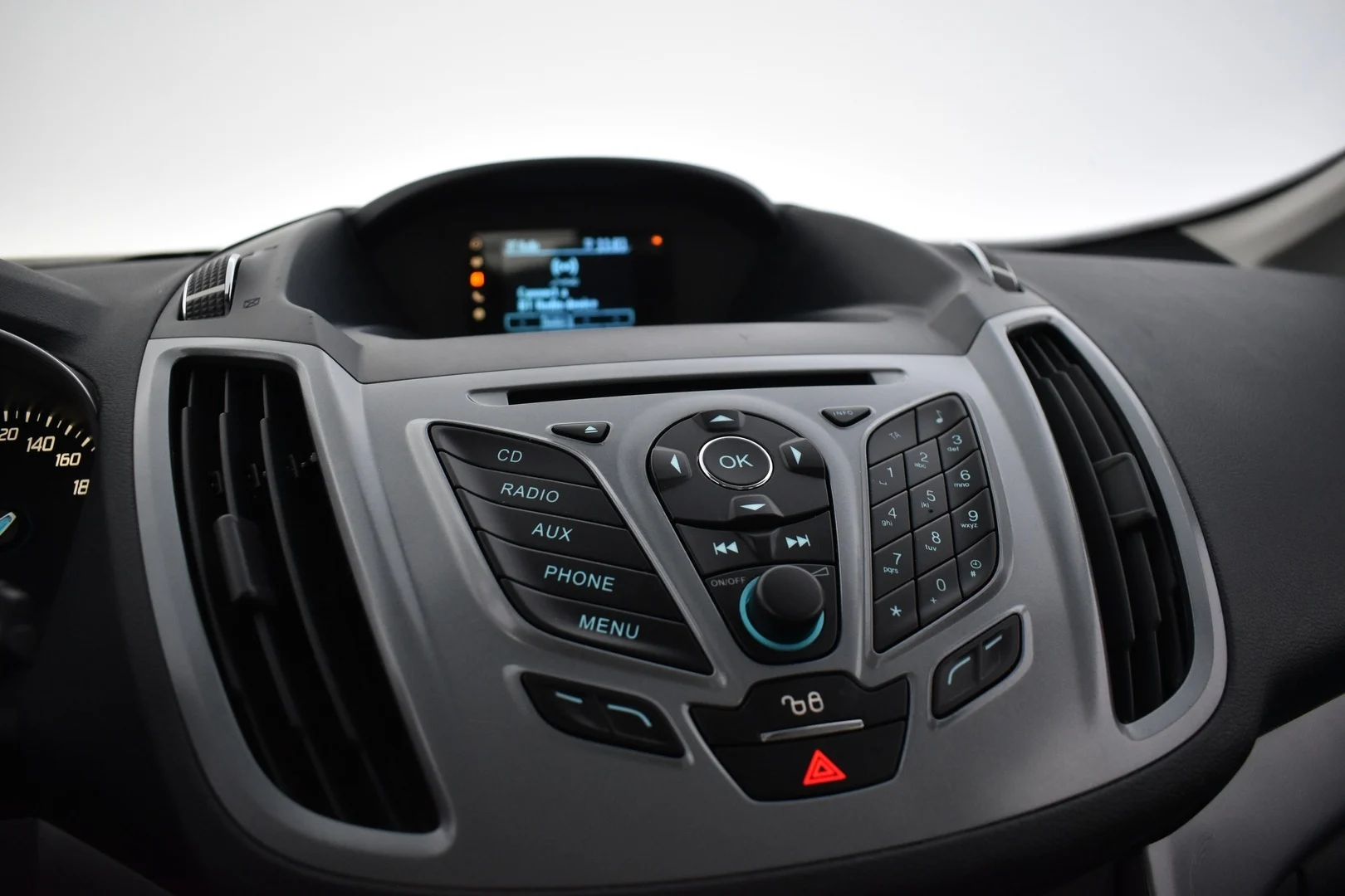 Car Image - 17xFvnkknQarcdjvMxAF3B