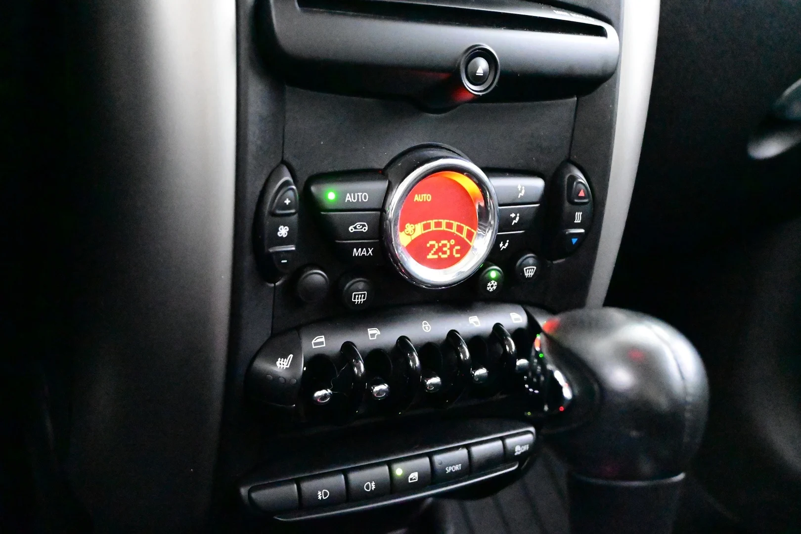 Car Image - 3nqTjSEN4tK6D2UYaNmNBM