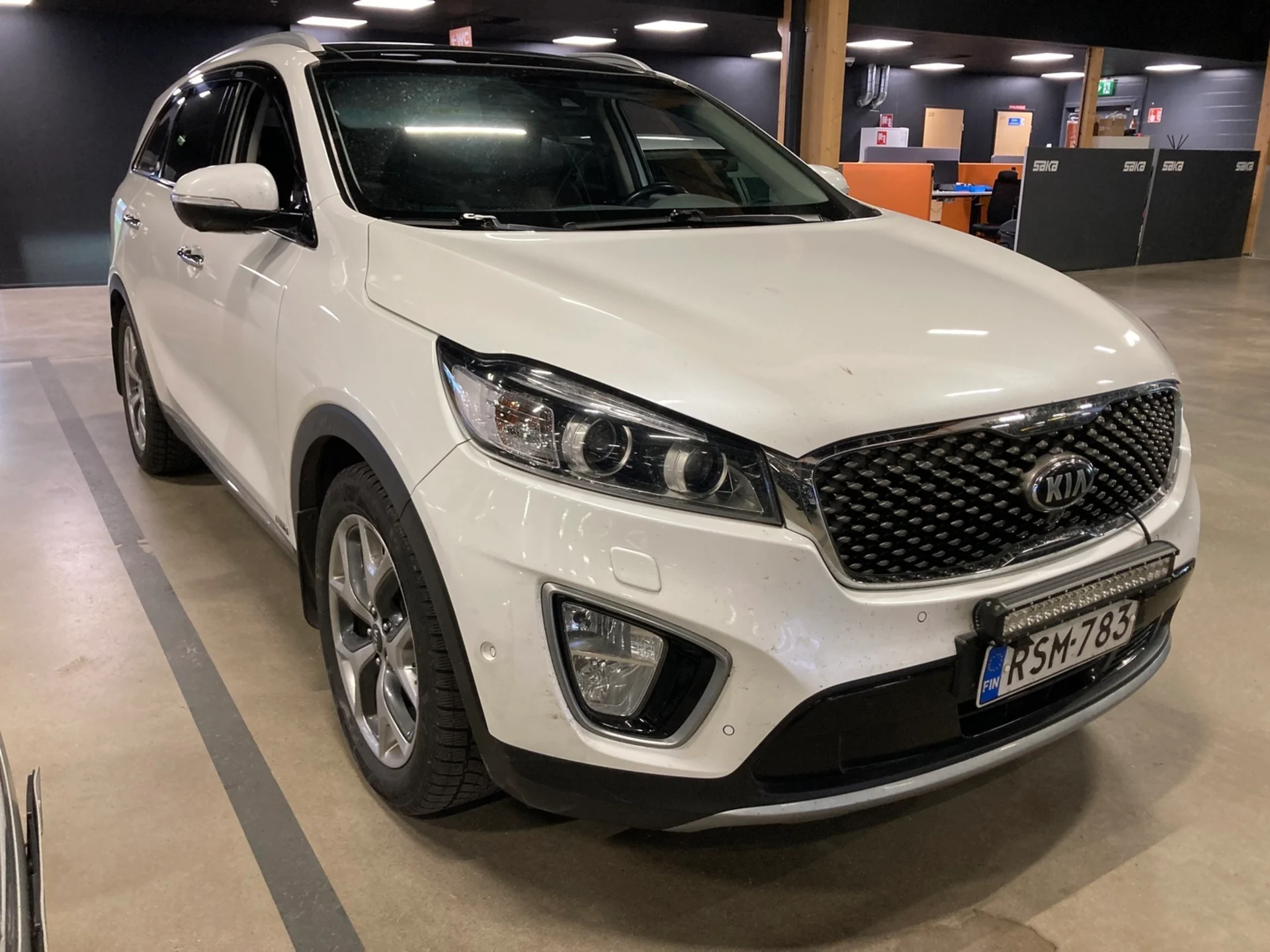 Car Image - 2i1DQIz4moU9eM4nM2pIwN