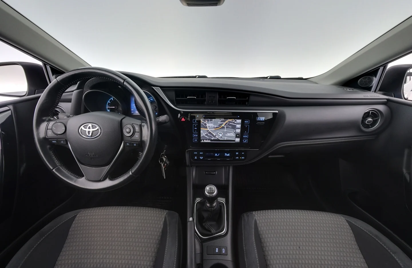 Car Image - 3dyTivQyV4aZX7KtR18IL5