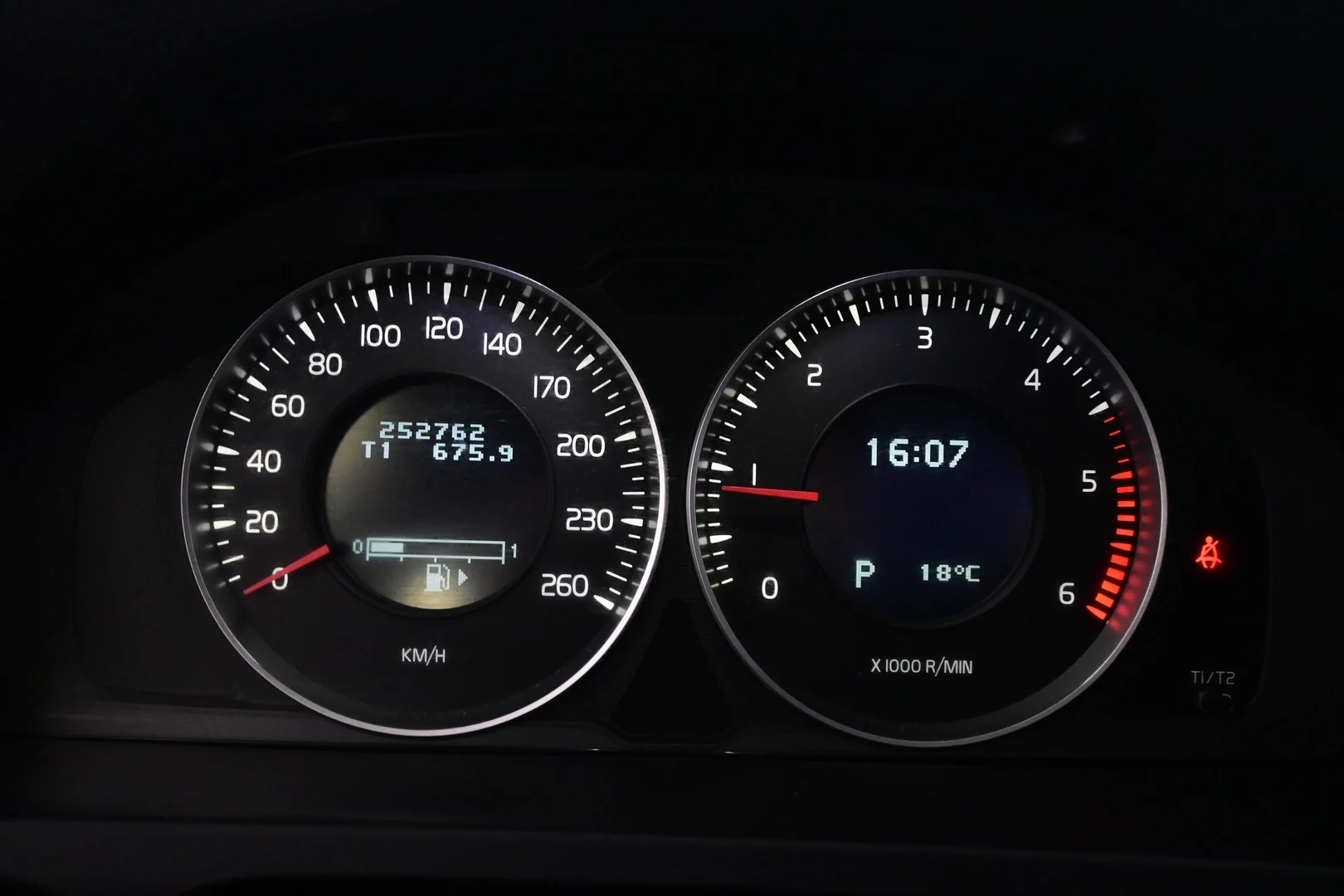 Car Image - 7JE65xhpk49zTVyfjTcIvy