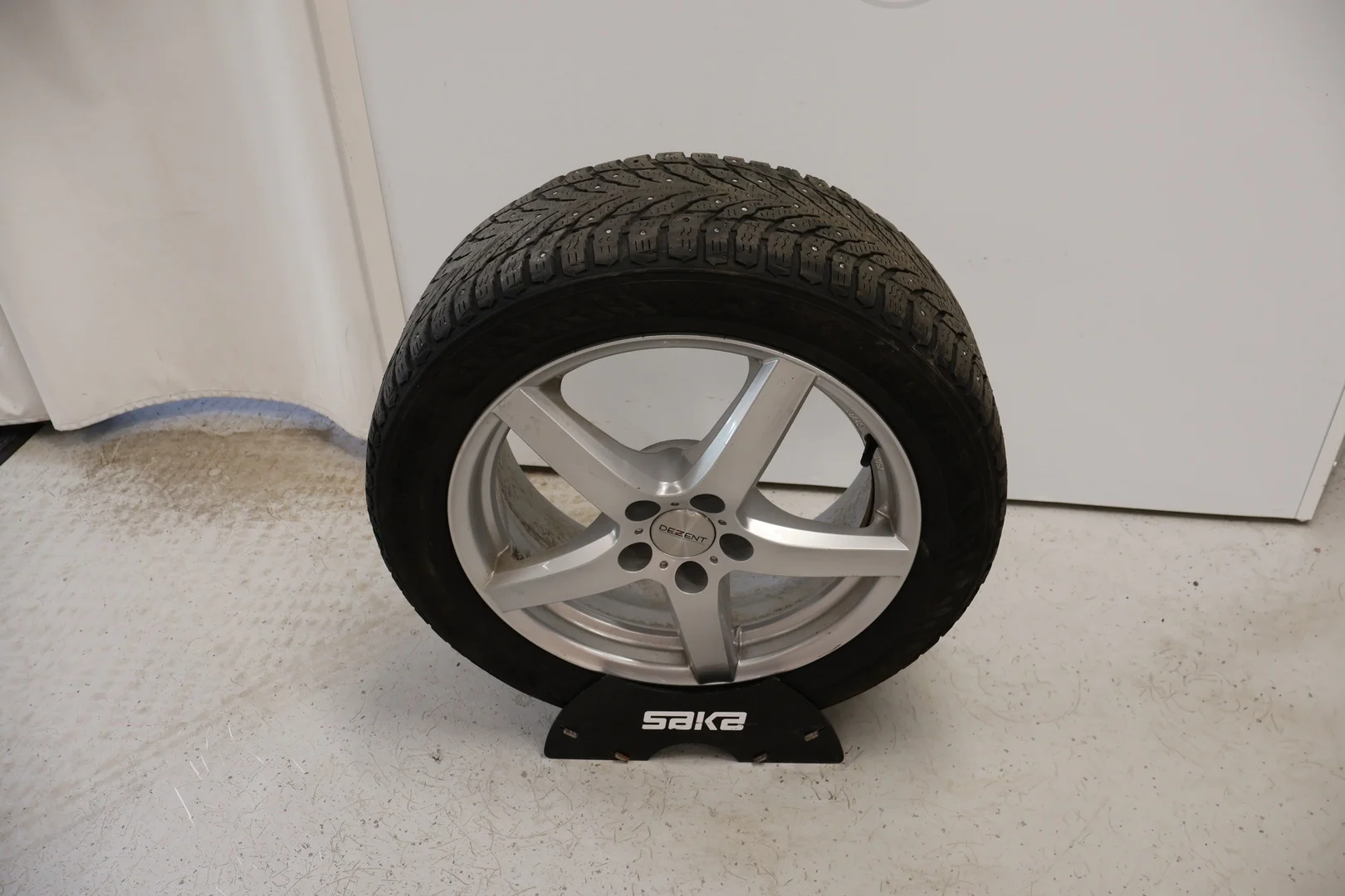 Car Image - 5j2oDqFba5YFigHfmew1f8