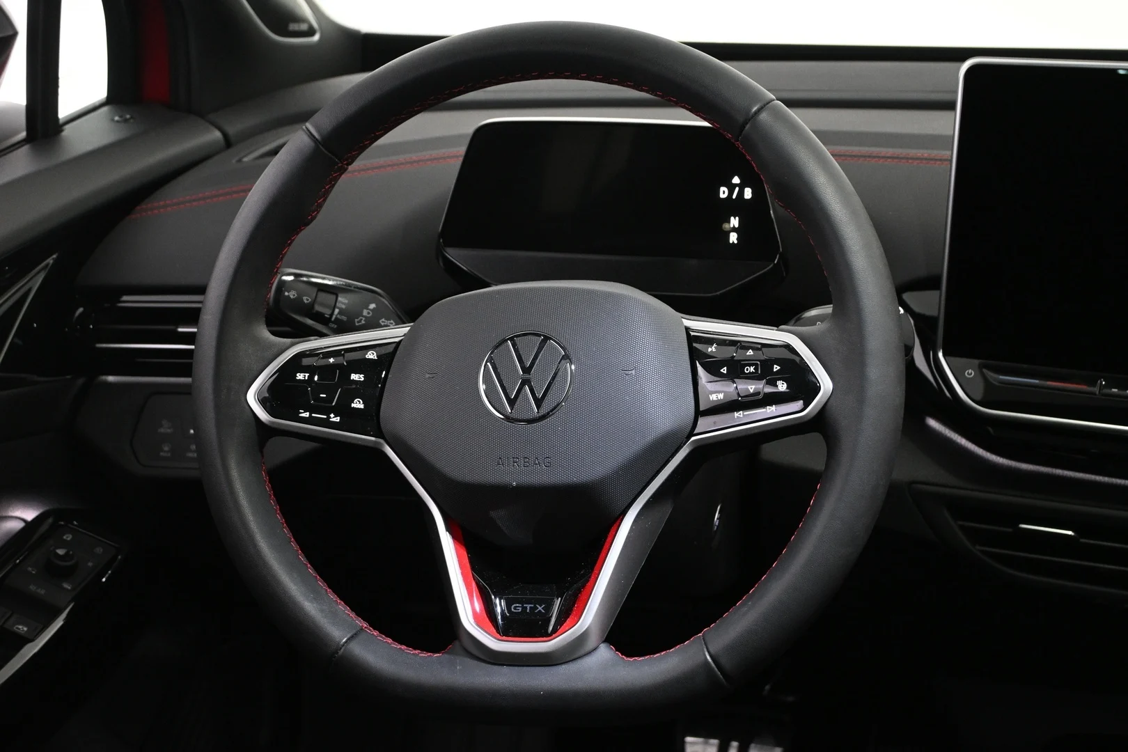 Car Image - 7Dc1ei1MTpCctrpF5VVZEU