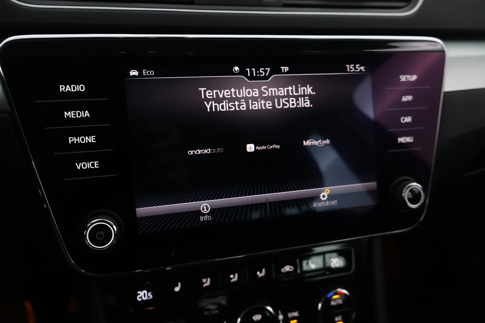 Car Image - rCaJJ6GTmym3gfVvIQGIc