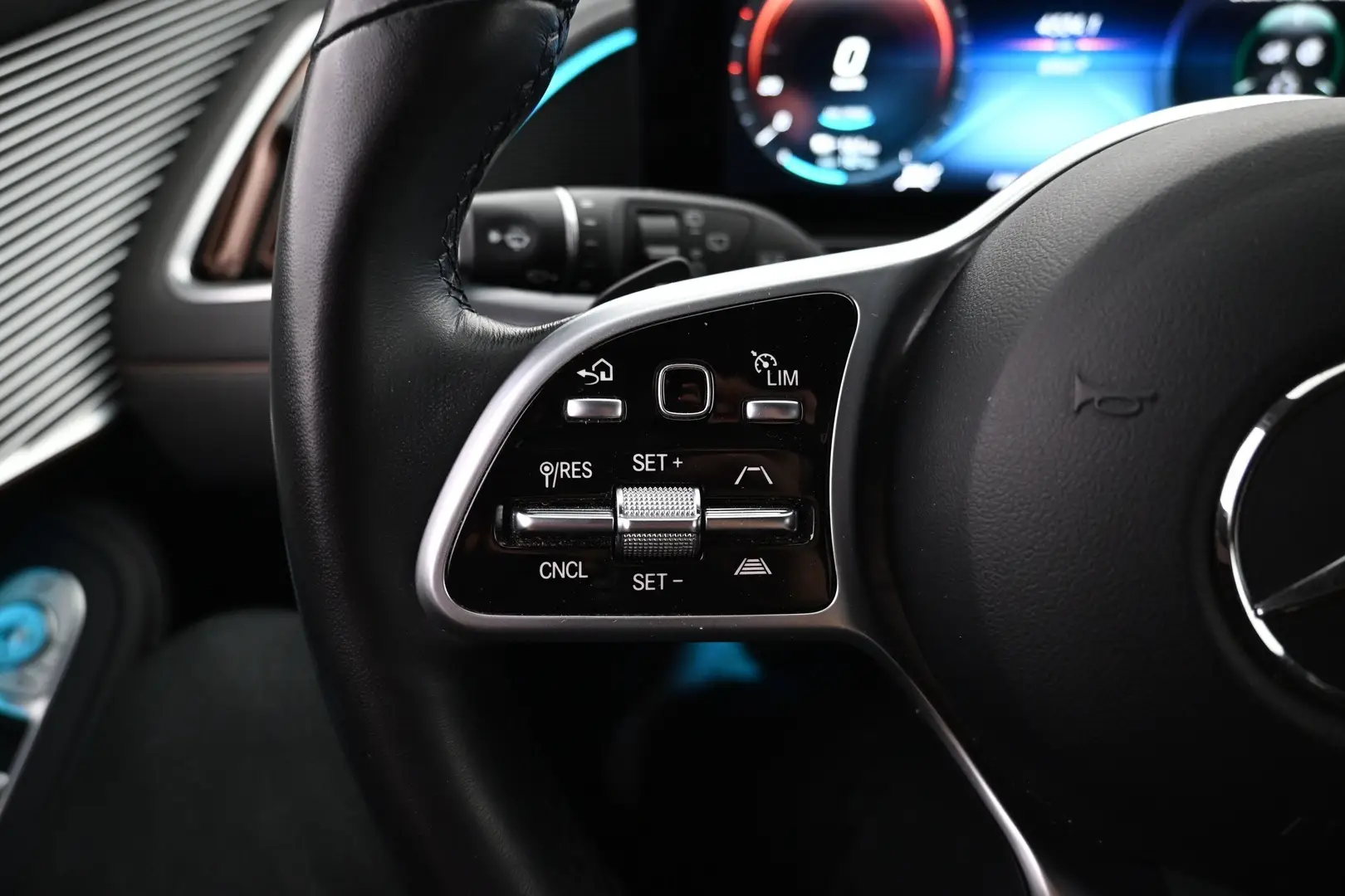 Car Image - 4DHlgq4SXWcHUtJobkZqmD