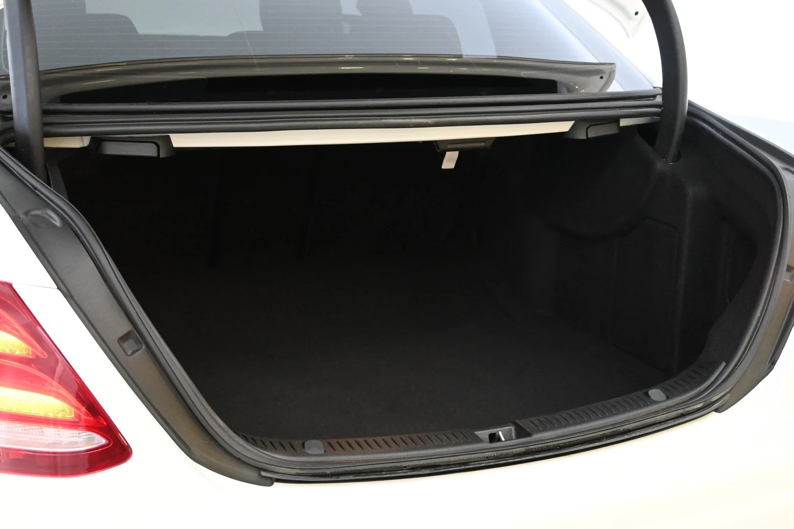 Car Image - 5afNMSnSq02KONYPgTqMM6