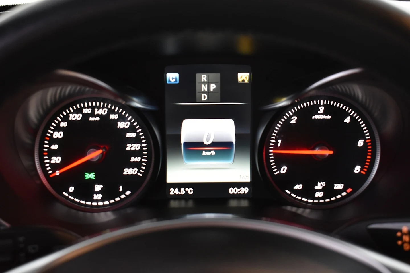 Car Image - RLCnEQRn3Cz2TgY39MSnq