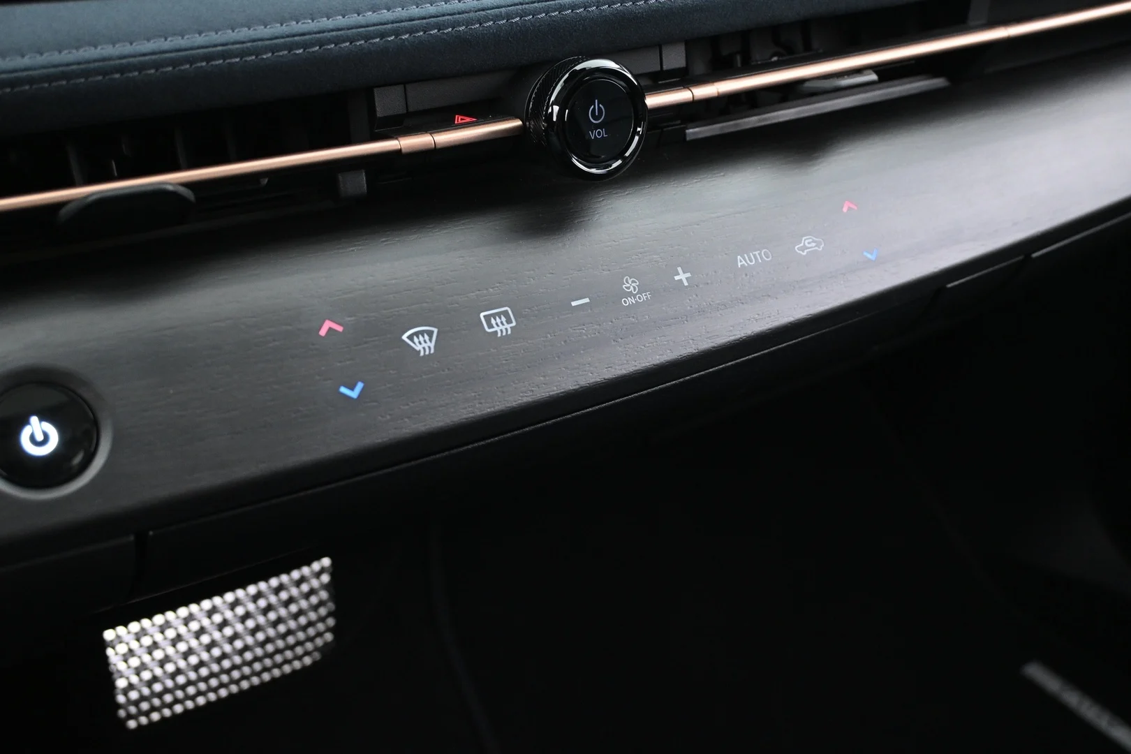 Car Image - 1xncAQwLv6vZjDpMD56oNO