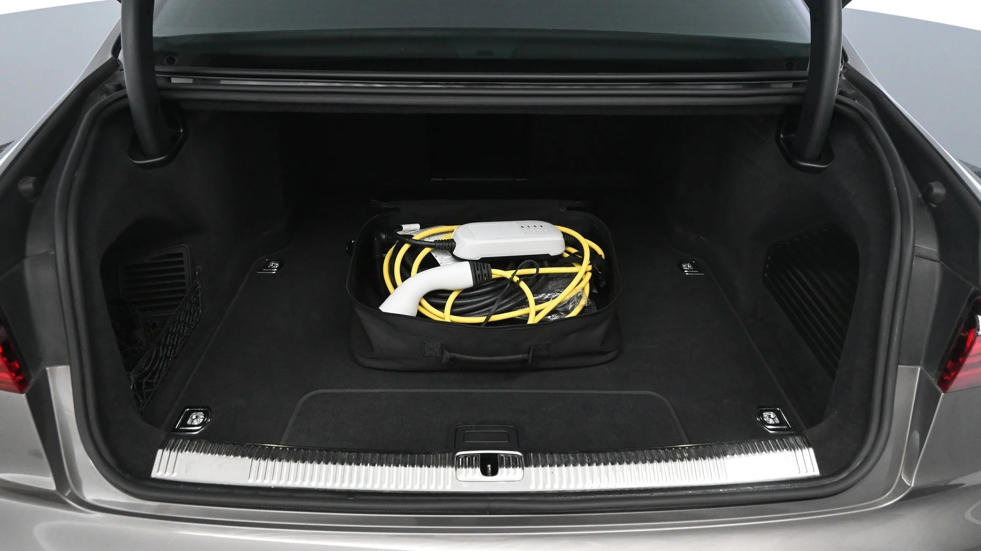 Car Image - 6ddD9wW7l89dKZzhRvg2aM