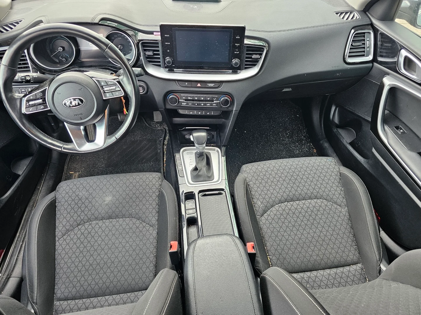 Car Image - 65DWi4d20AolgBGp98MPV6