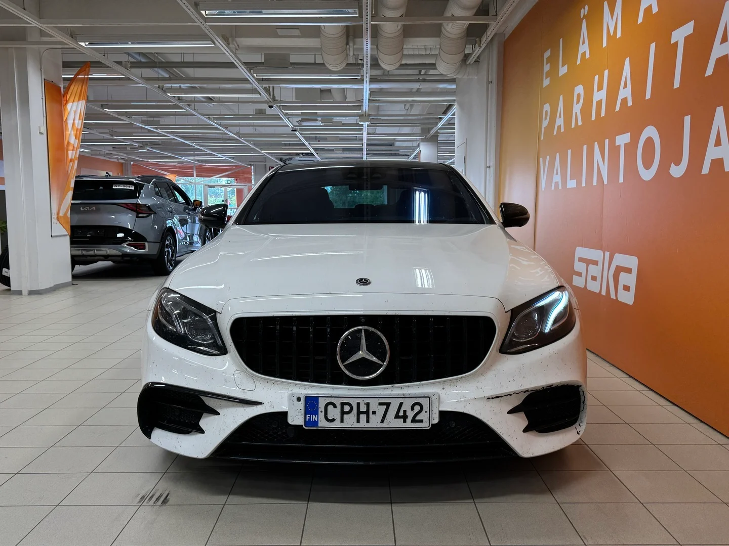 Car Image - 01sLtBo0hFBqcBBvQbMqJ6