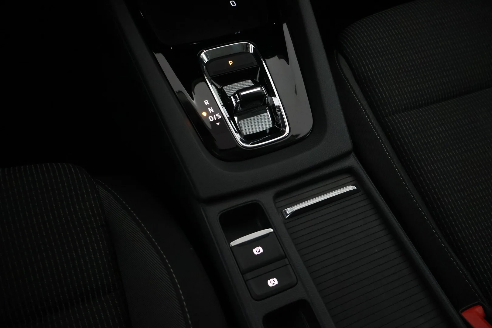 Car Image - 30xM8C4ARiXKRjb9mOaiQf