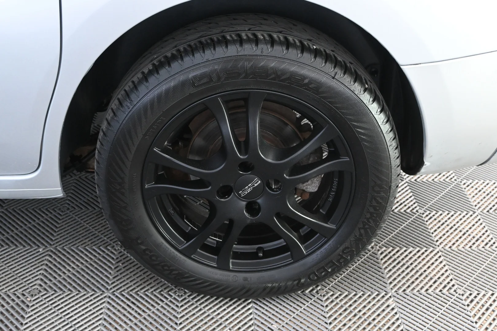 Car Image - 6cwppiF64RHFOBicTgQhcQ