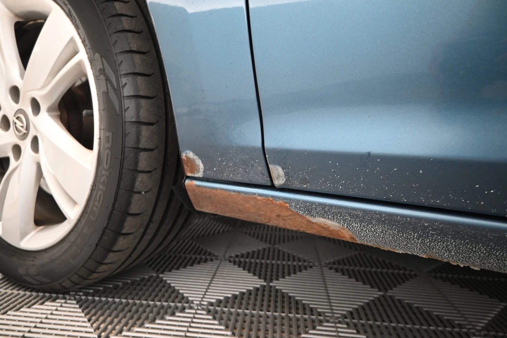 Car Image - 3IqU0wE6nsYtq7qc3eRSNm