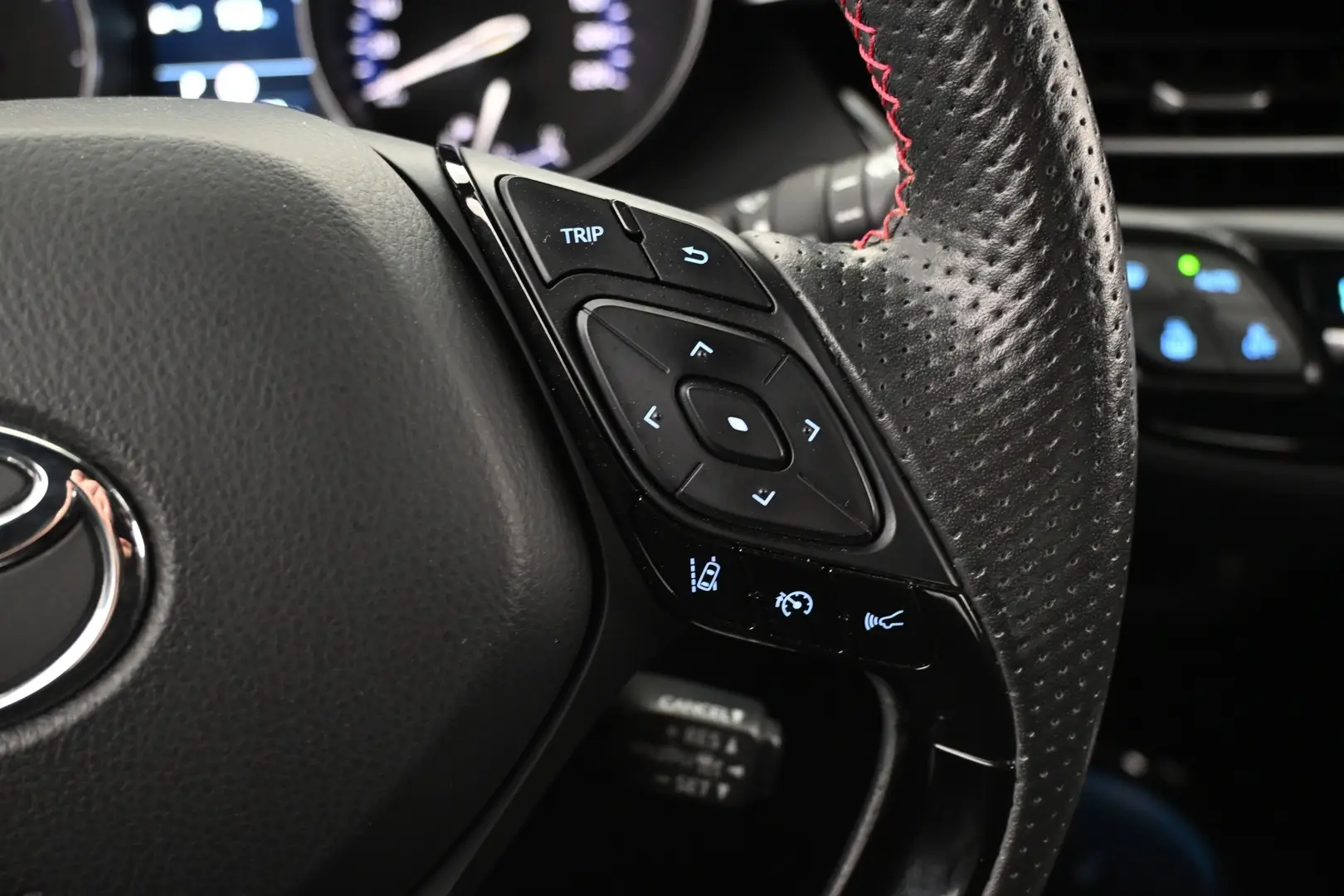 Car Image - 2TINGaqVqhuqQ1biLQ1j3R