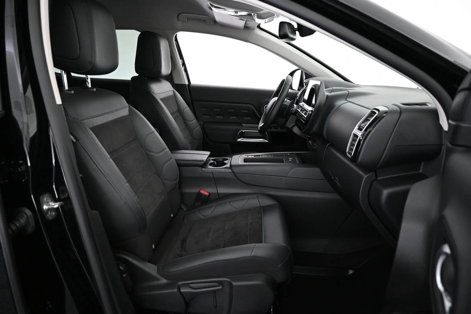 Car Image - 78oL6M12avoVyWipKjuUXo