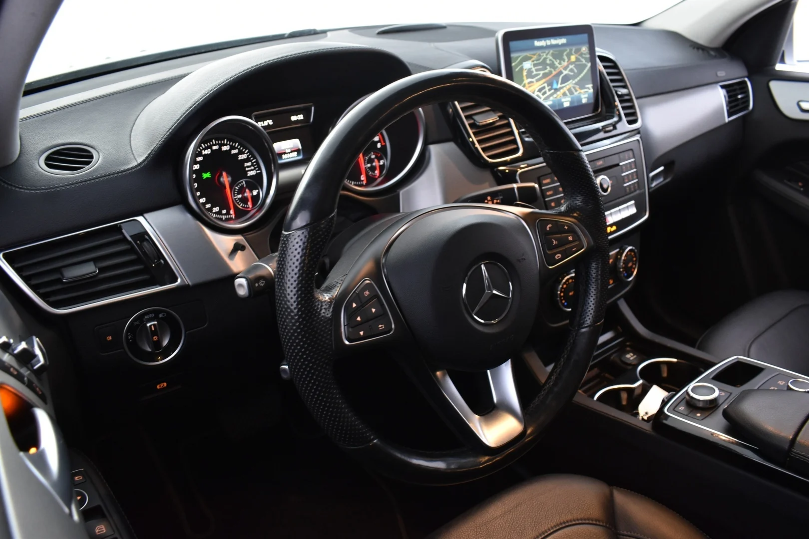 Car Image - 12MWFlTZGWg6YFd8E25s2m