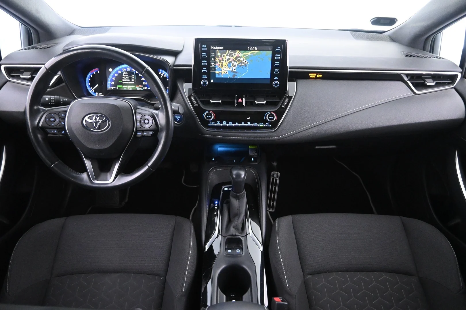 Car Image - 4efchPgBh3B0PKwiBlJhpX
