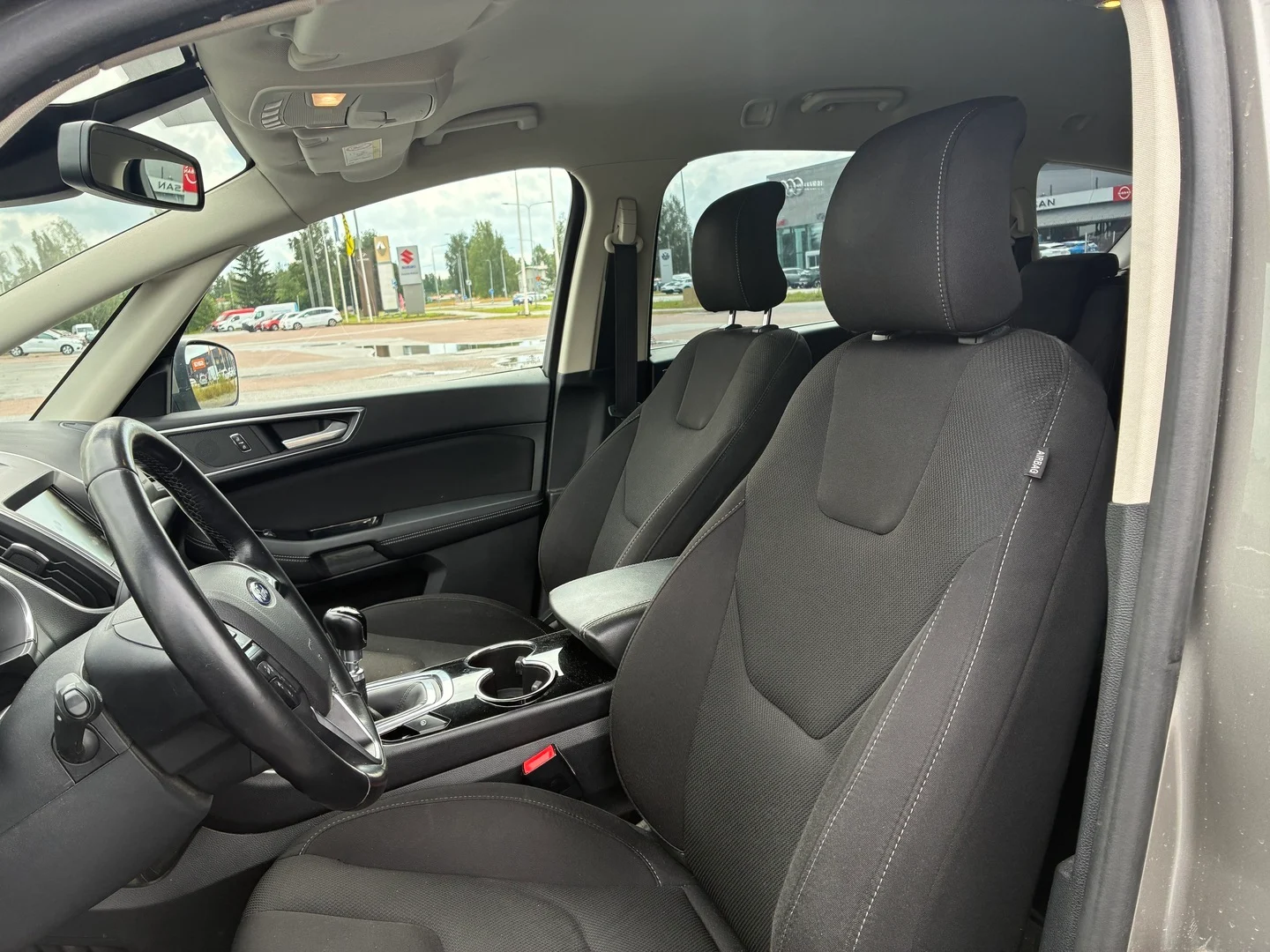 Car Image - 1IKjNVfw0PP9XxlbvpgKIF