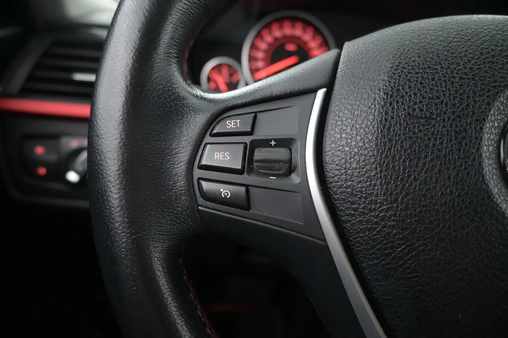 Car Image - DGSP4ywTe9o7NFDx1nHh0