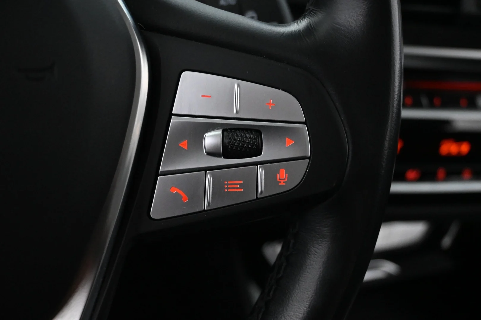 Car Image - 2iccS3umoiw7geDKVkFDN