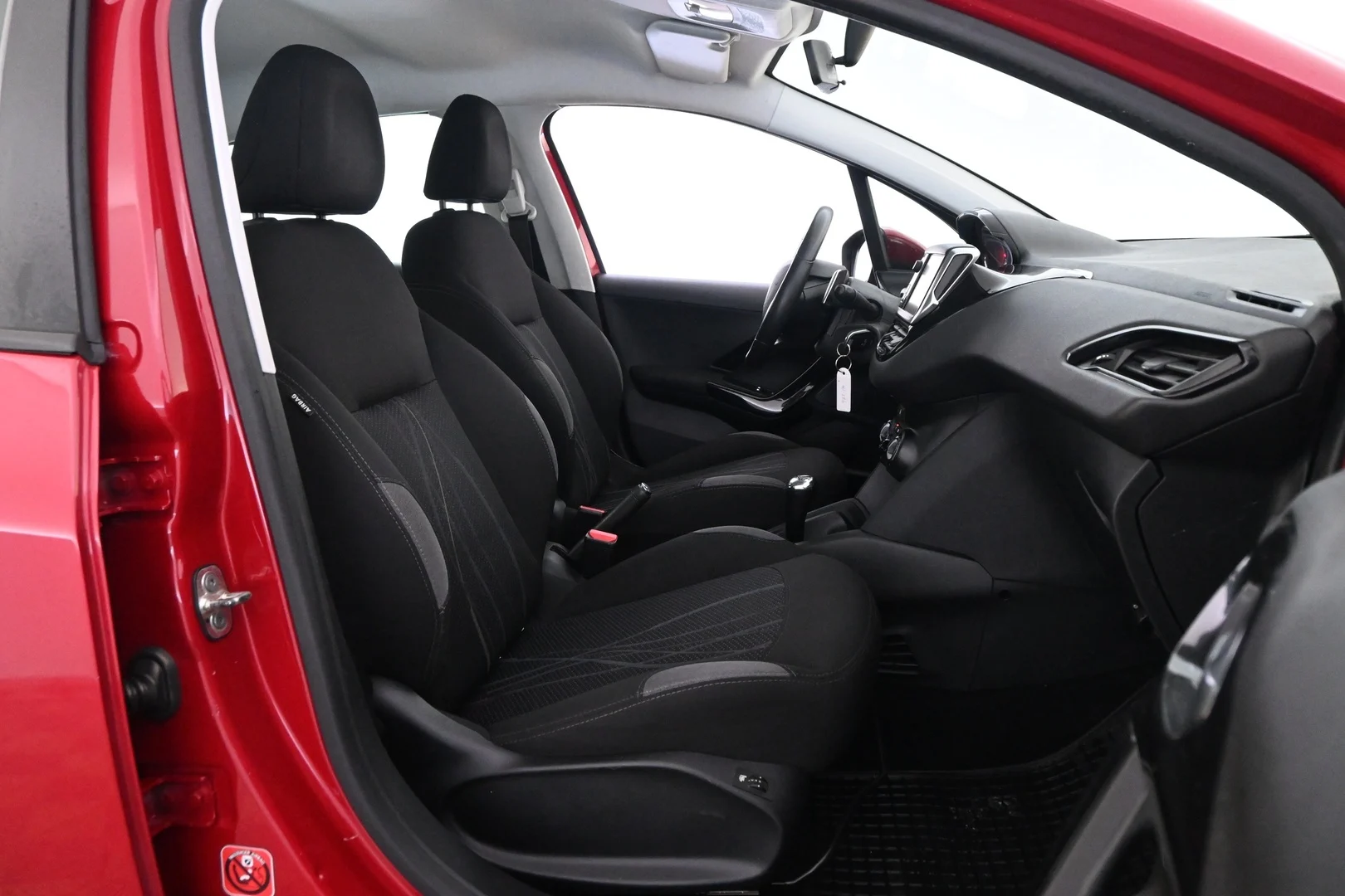 Car Image - 7tg4LXGTOiDDDeRjvyN7GS