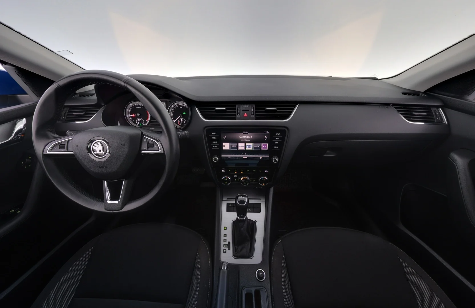Car Image - 4mv3Q1yeTFqBVsqpX577kL