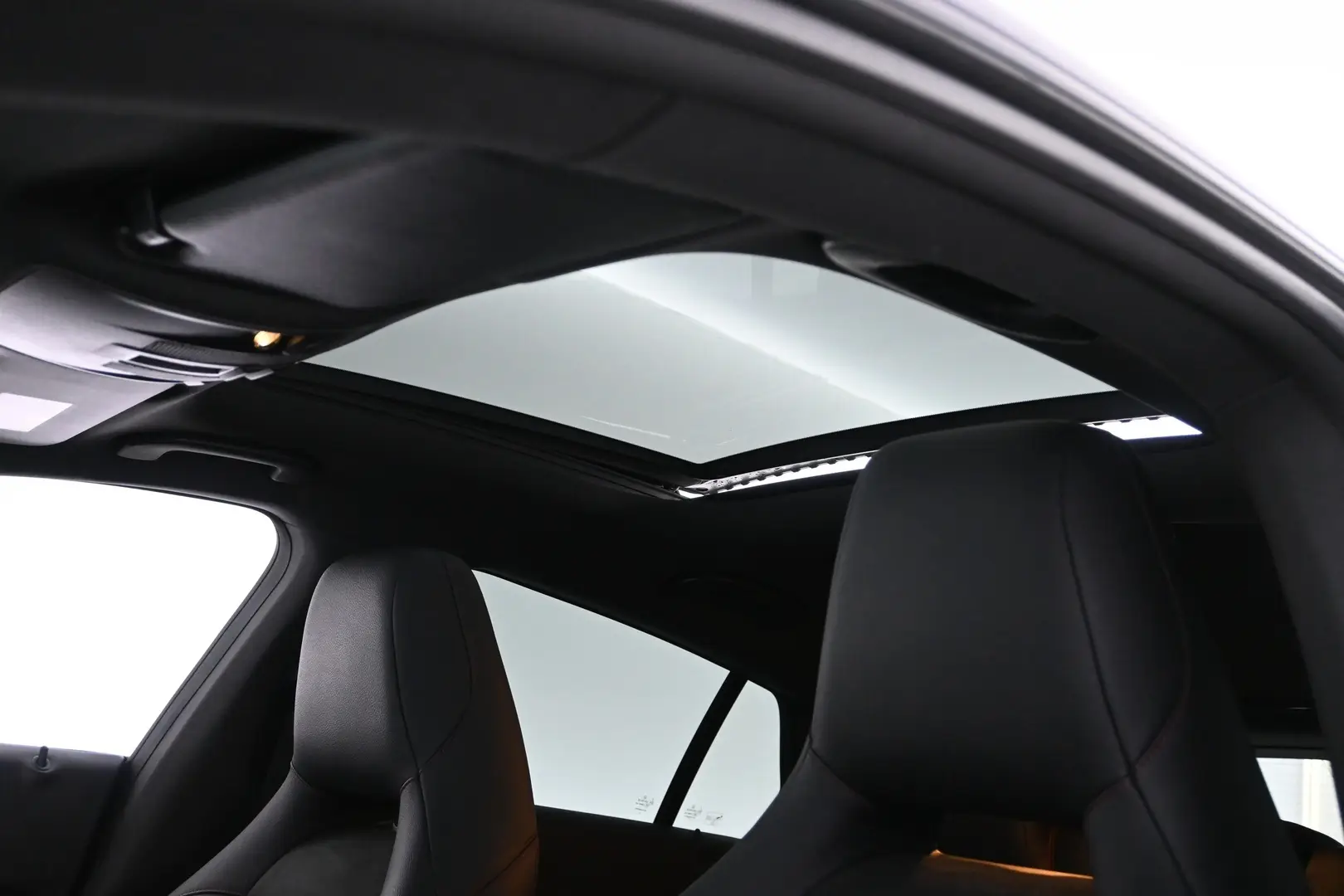 Car Image - 26i4scIcZELLOLyPrWMN9c
