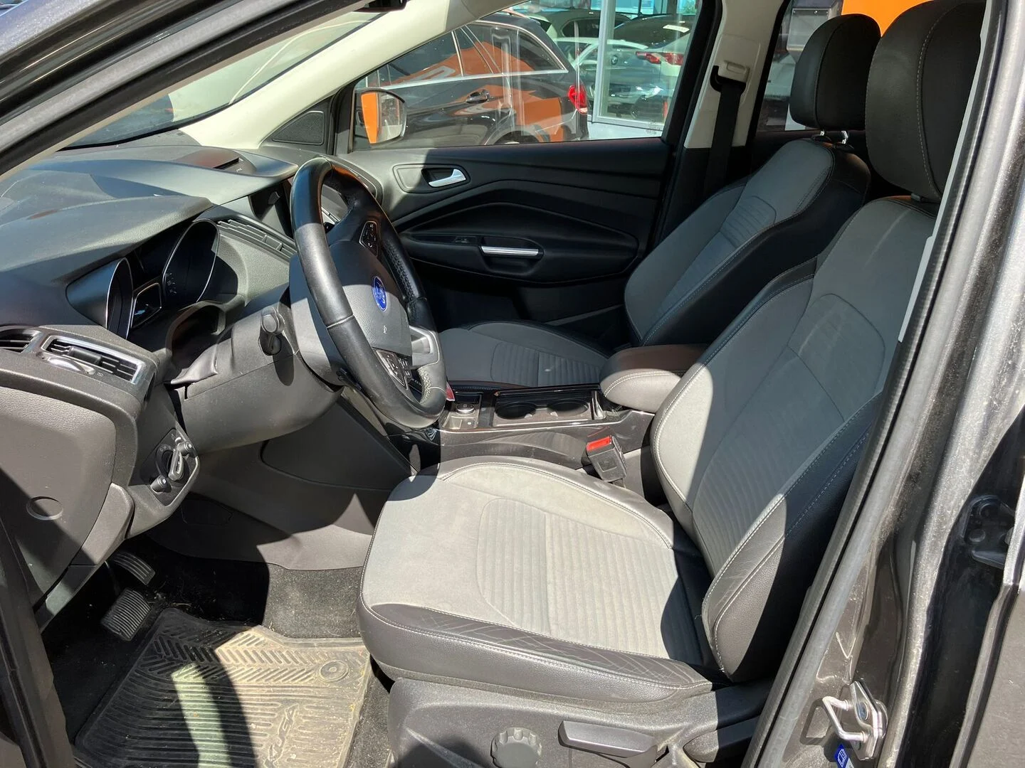 Car Image - 6Z6olguOwP0SC9ywlruCtv
