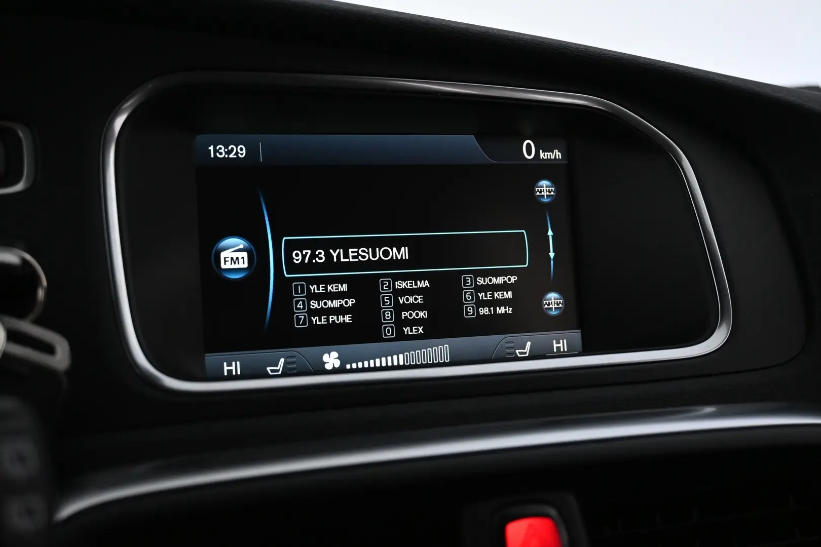 Car Image - 4UUtbR0MF4TY3QgRmK6hjS