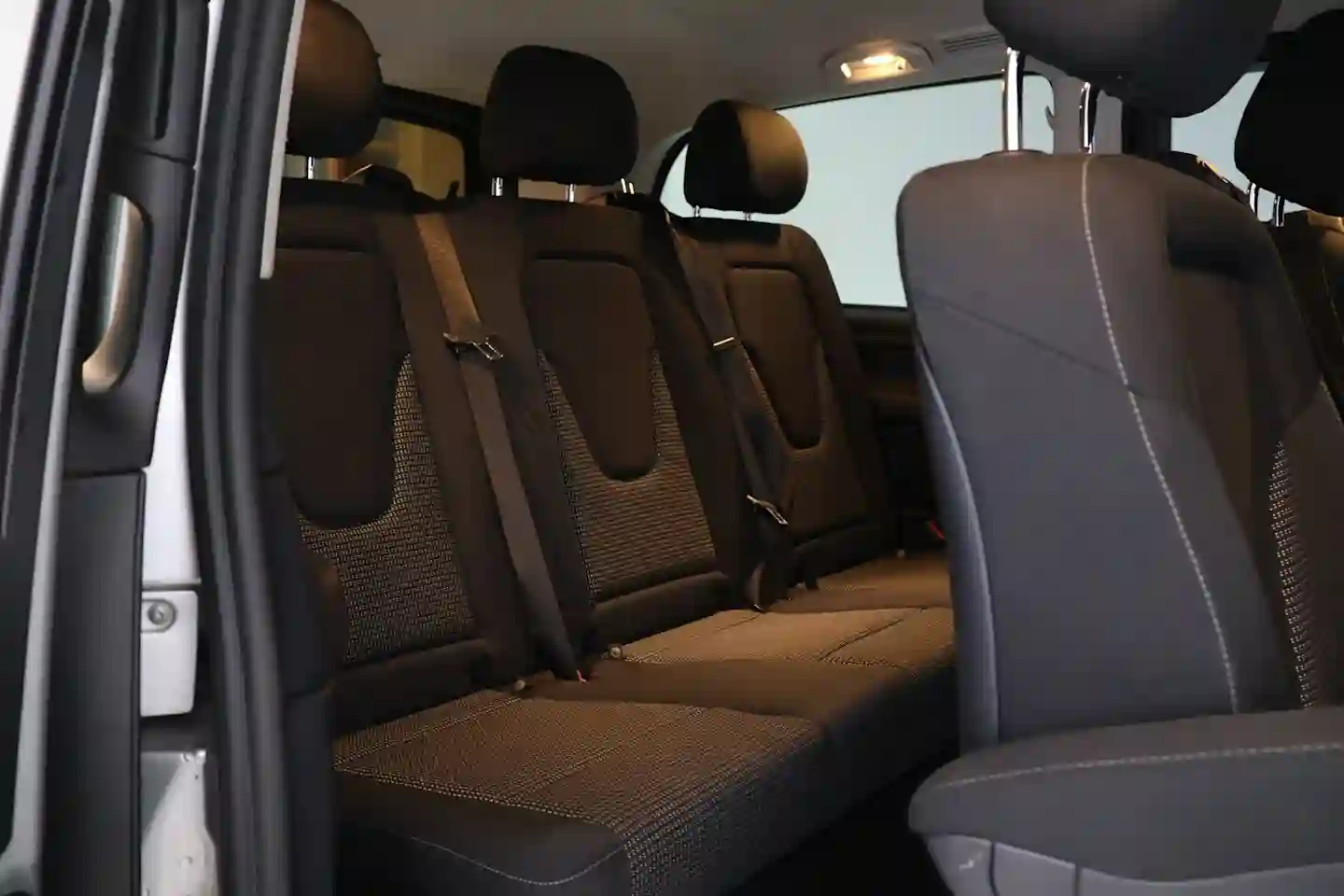 Car Image - 1ISH6MTZZw2Xu7zutrtnx5
